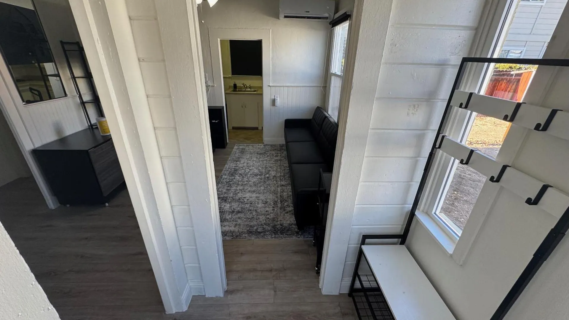 Midtown Hideaway 1 Bedroom Nest Reno